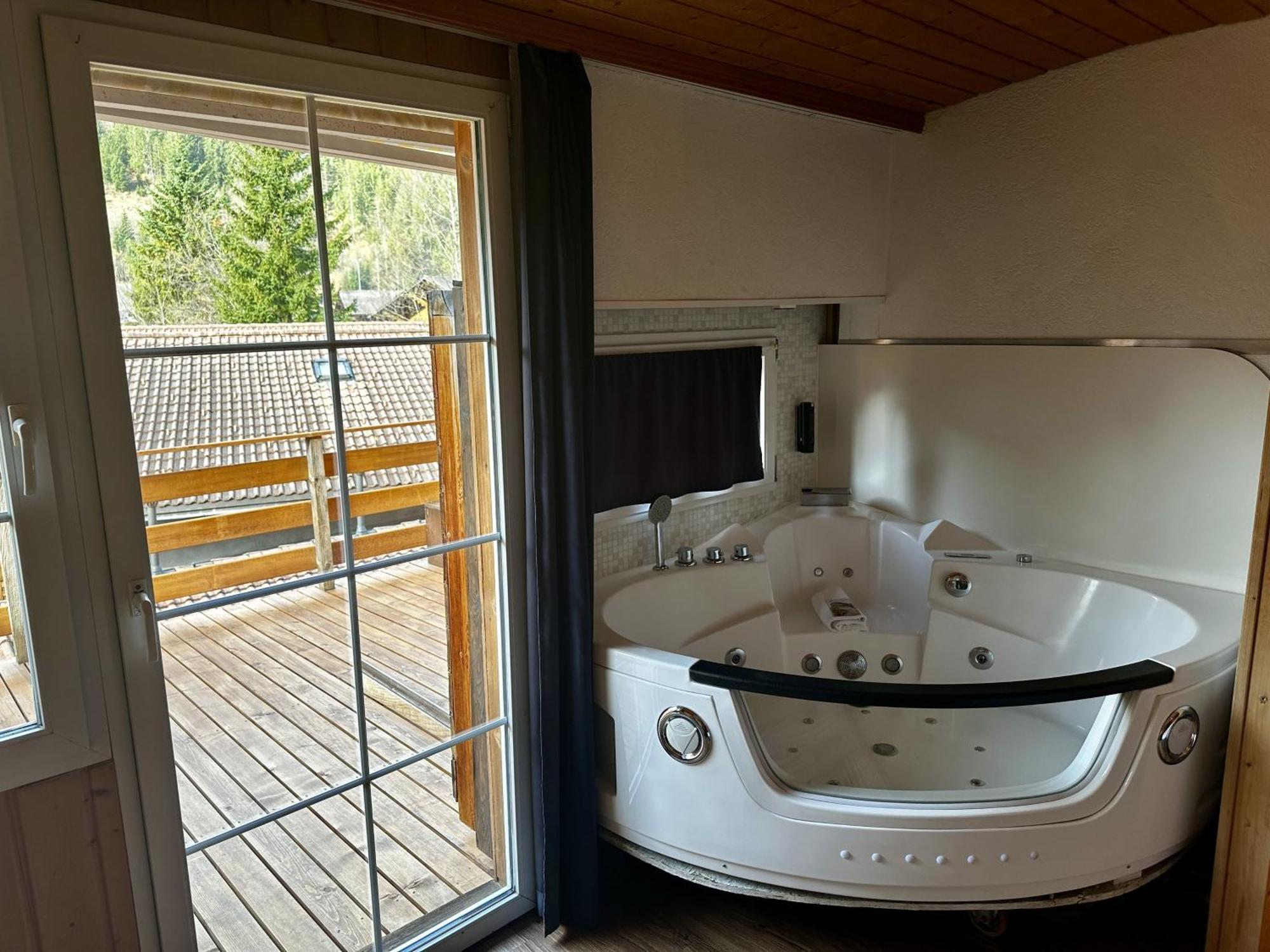Chalet Hotel Adler Ag Kandersteg Zewnętrze zdjęcie